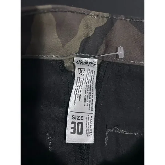 Men's Camouflage Chino Pants - Green Camo - Picture 3 of 13